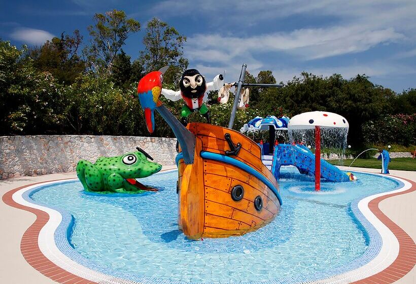 هتل Pilot Beach Resort