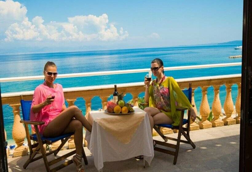 هتل Potamaki Beach