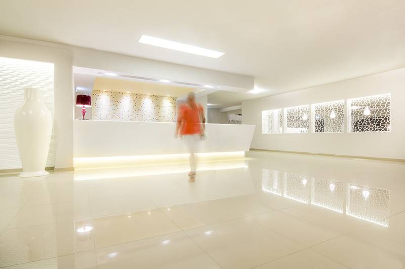 هتل The Aeolos Beach