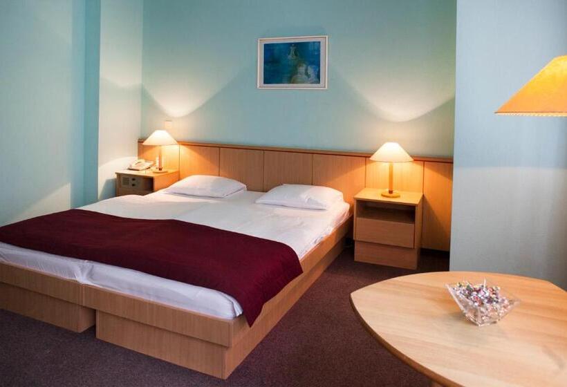 Fotos del hotel City  Pilvax:  4