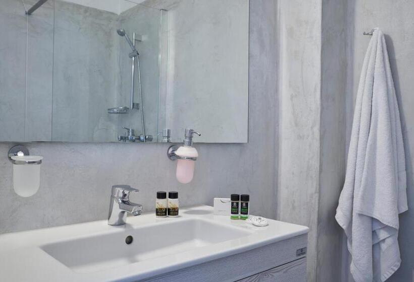 Polos Hotel Paros
