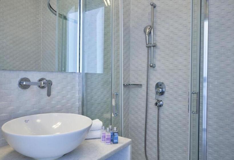 Polos Hotel Paros