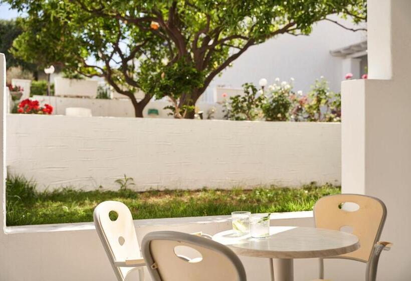 Polos Hotel Paros