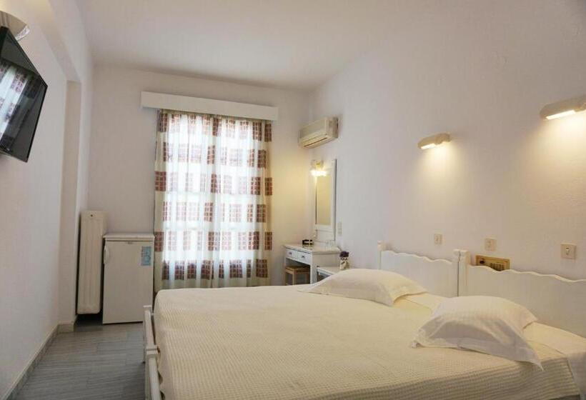 Polos Hotel Paros