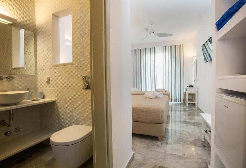 Polos Hotel Paros
