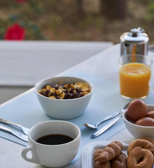Polos Hotel Paros