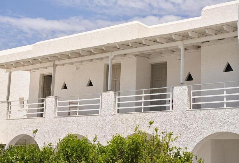 Polos Hotel Paros
