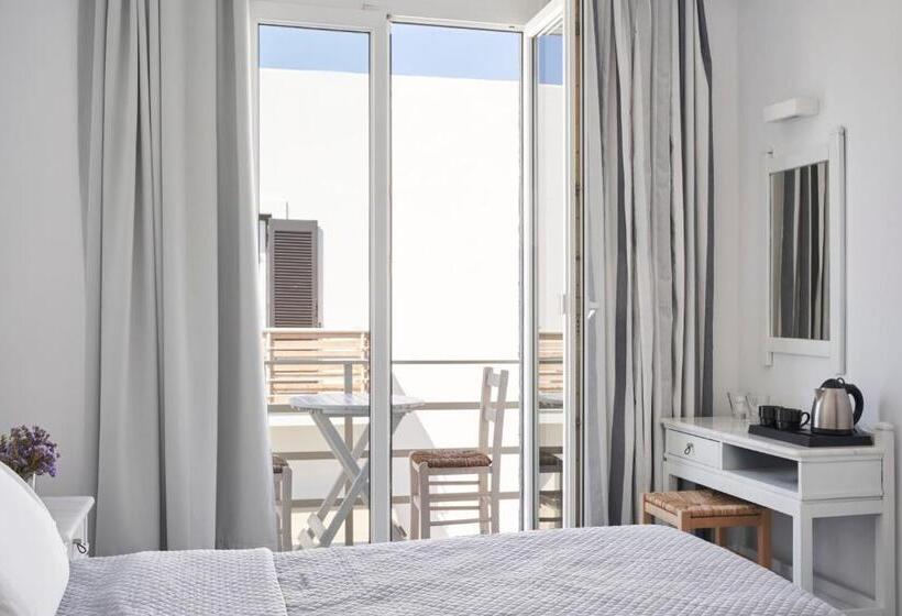 Polos Hotel Paros