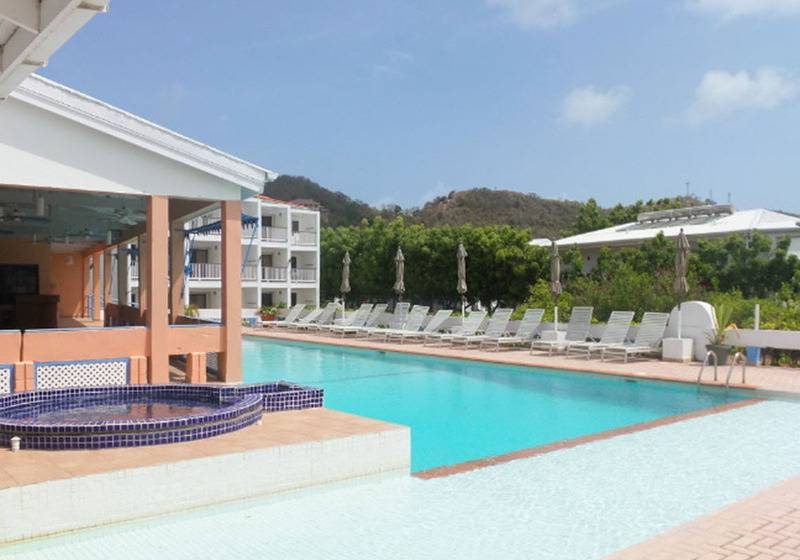 استراحتگاه Allamanda Beach