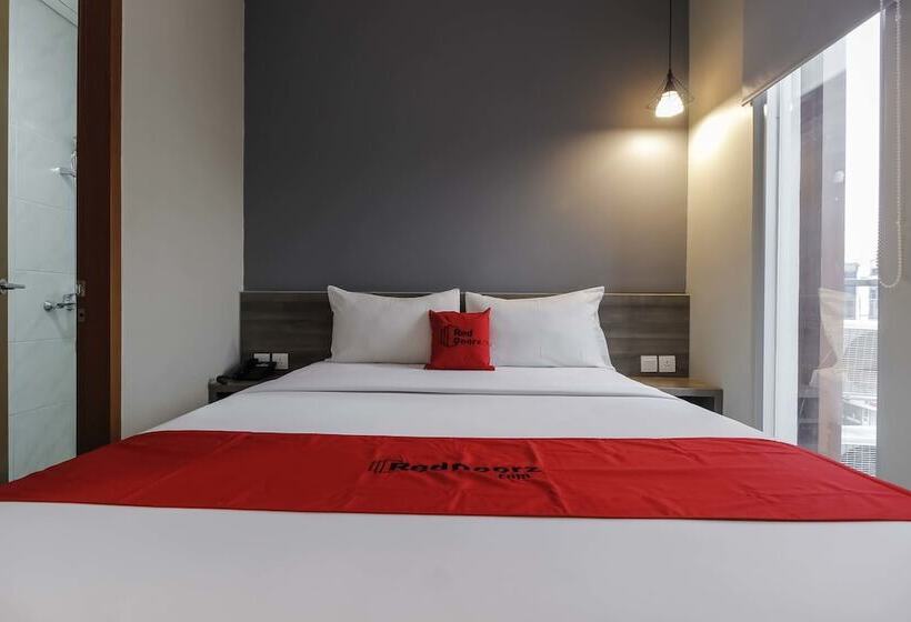 Fotos del hotel Reddoorz Plus Near Tebet:  11