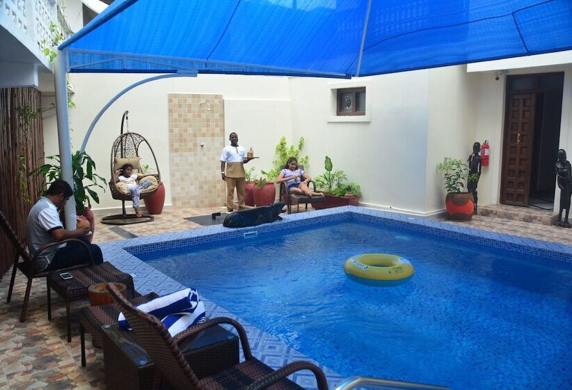 هتل Spice Palace