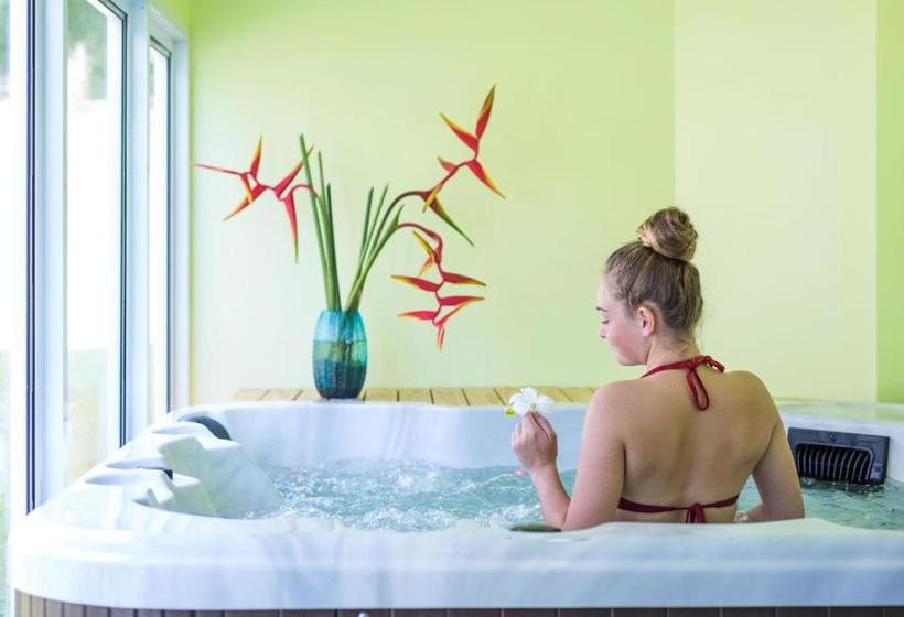 فندق Nautilus Samui  & Spa