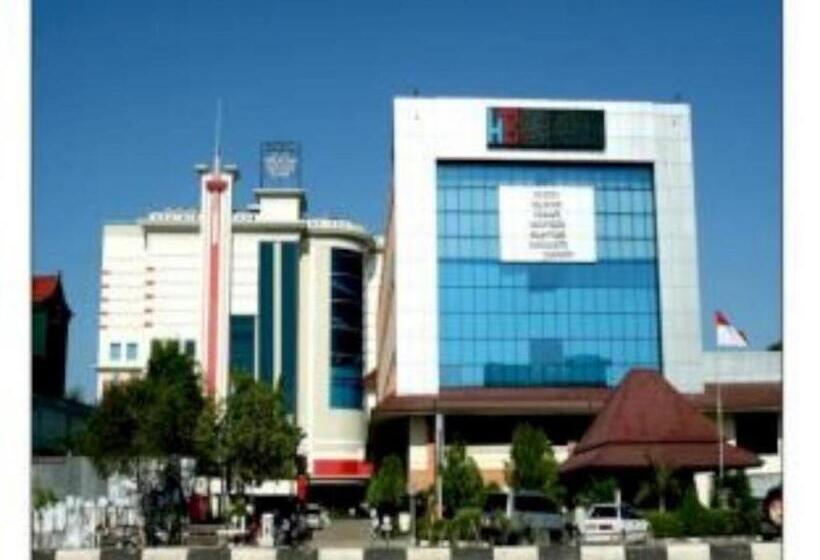 هتل Banjarmasin International