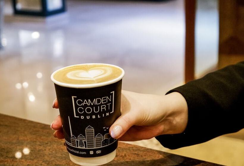 בית מלון כפרי Camden Court