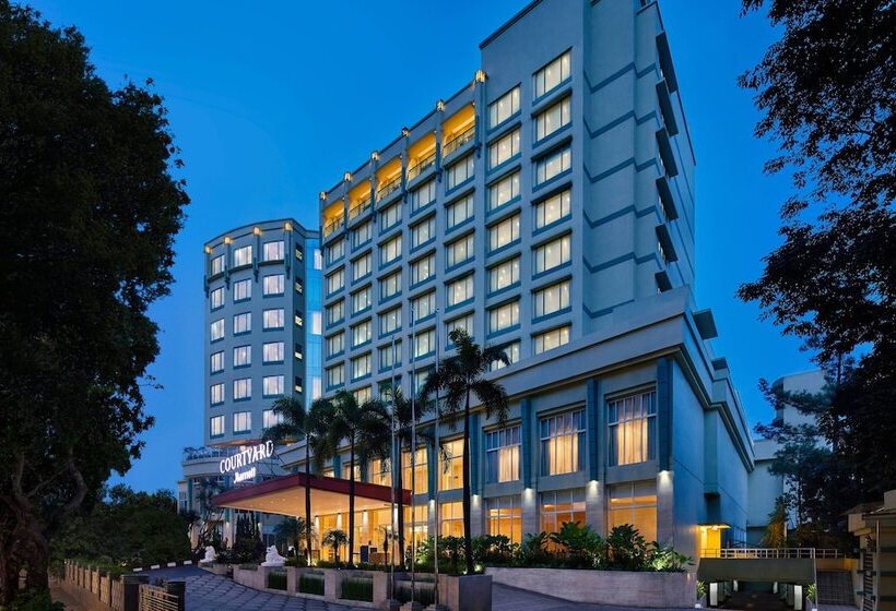 هتل Courtyard By Marriott Bandung Dago