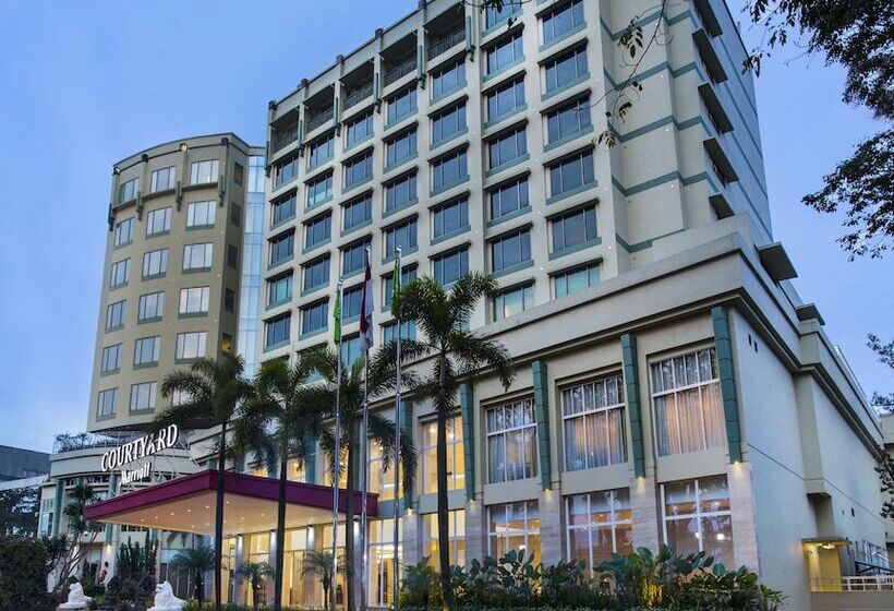 هتل Courtyard By Marriott Bandung Dago