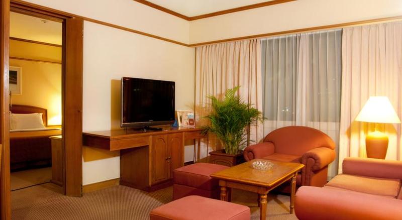 Fotos del hotel Elmi  Surabaya:  5