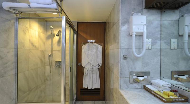 Fotos del hotel Elmi  Surabaya:  19