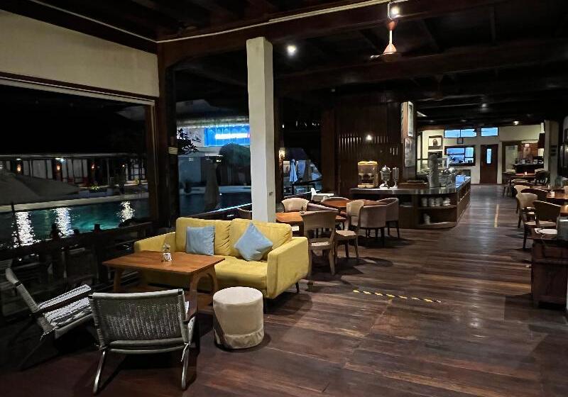 Fotos del hotel Grand Istana Rama:  50
