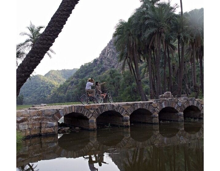 בית מלון כפרי Ramgarh Lodge, Jaipur – Ihcl Seleqtions