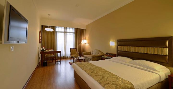 هتل Sun-n-Sand Pune