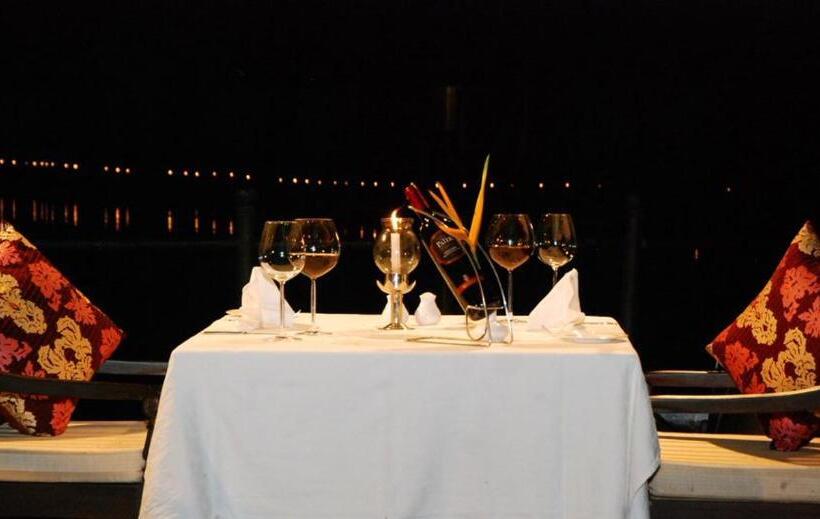 فندق Taj Kumarakom Resort And Spa Kerala