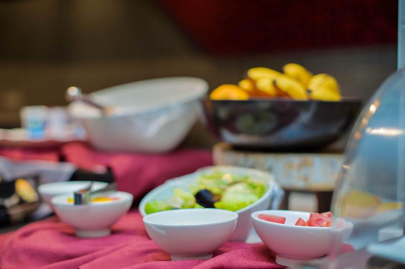 هتل Crowne Plaza   Dar Es Salaam, An Ihg