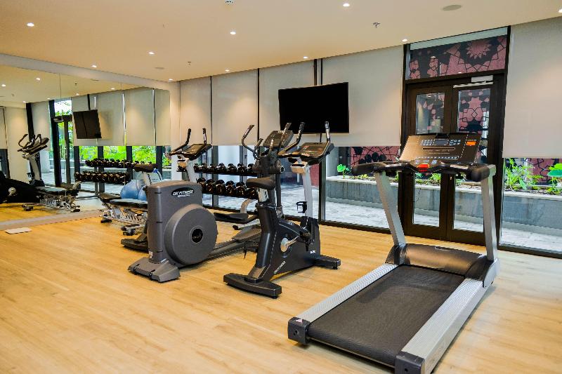 هتل Crowne Plaza   Dar Es Salaam, An Ihg