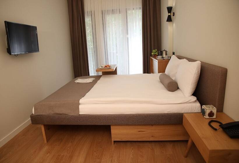 هتل Roomers Nisantasi