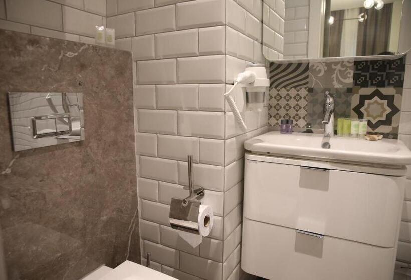 هتل Roomers Nisantasi