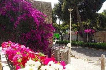 تختخواب و صبحانه Affittacamere Villa Arazurrina