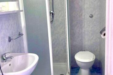تختخواب و صبحانه Affittacamere Villa Arazurrina