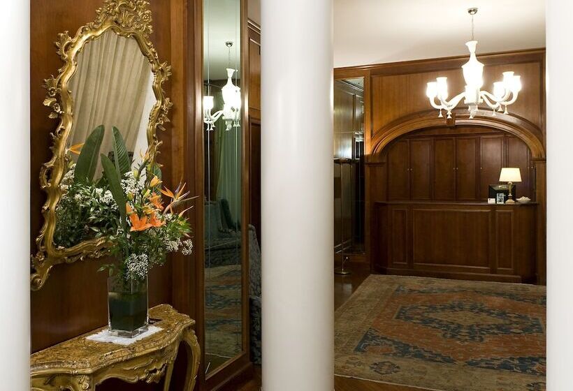 هتل Albergo Delle Notarie