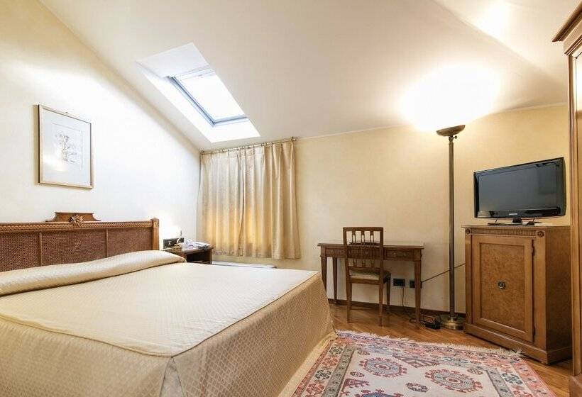 هتل Albergo Delle Notarie