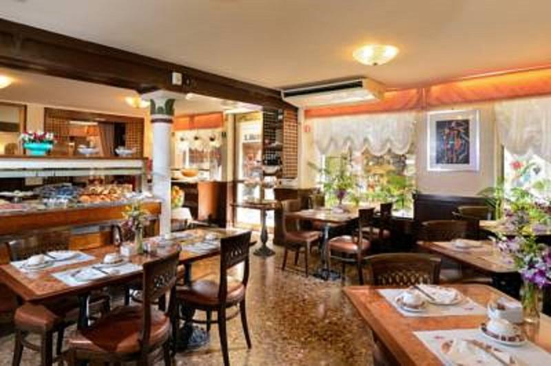 Fotos del hotel Ambassador Tre Rose:  17