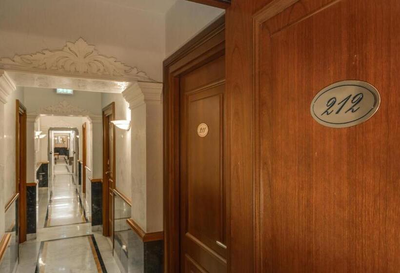 Fotos del hotel Borromeo:  7