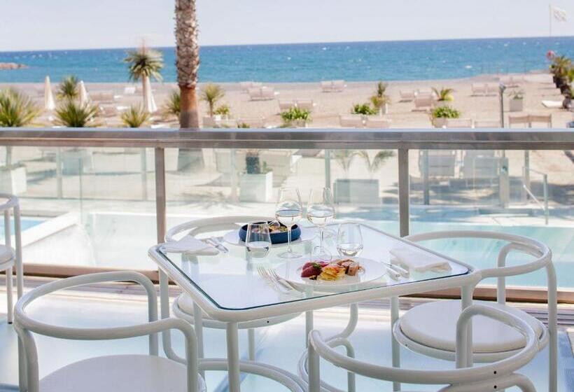 هتل Caravelle Thalasso & Wellness