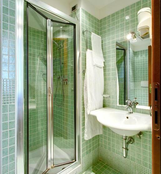 Fotos del hotel Corot:  45