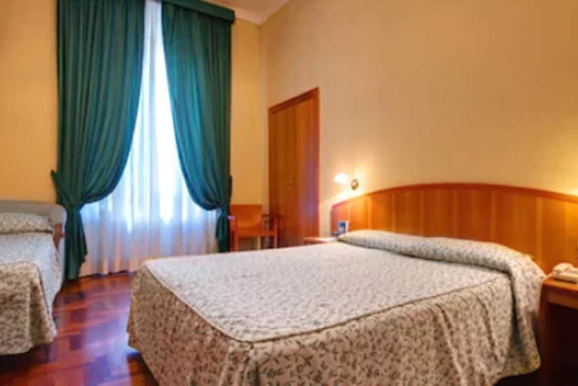 Fotos del hotel Corot:  13