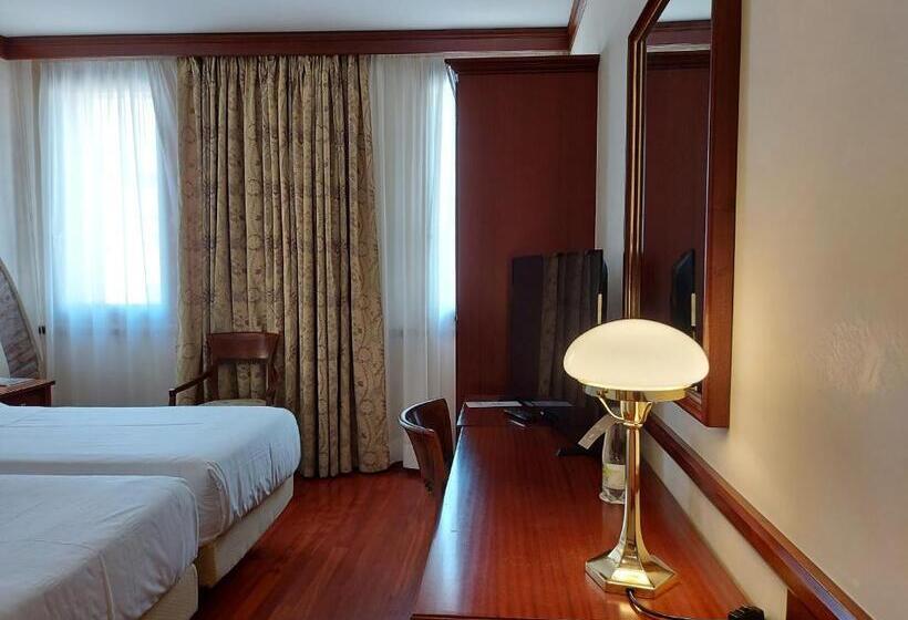 Phi Hotel Dei Medaglioni