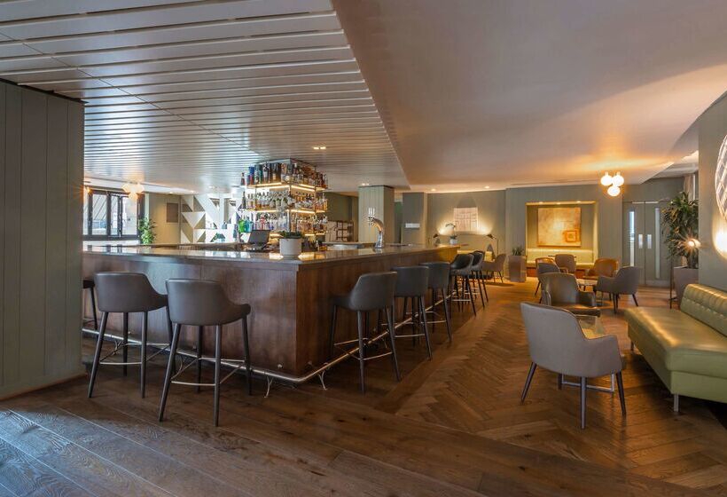 هتل The Morrison Dublin, Curio Collection By Hilton