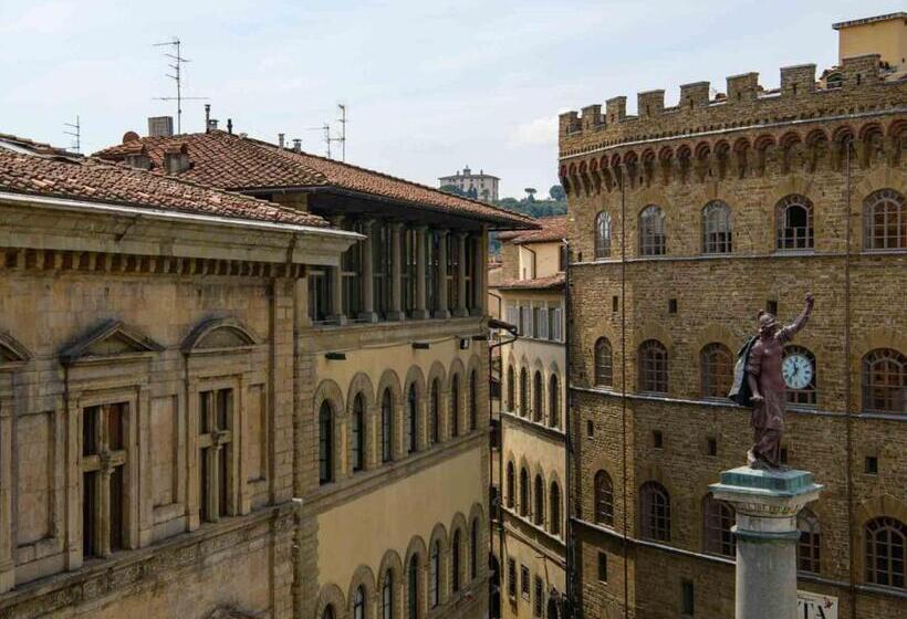 هتل Il Tornabuoni The Unbound Collection By Hyatt