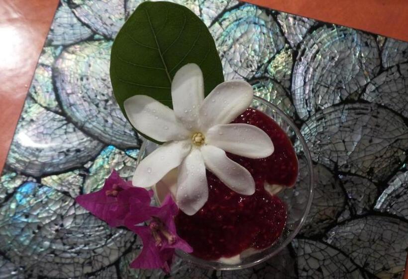 مسافرخانه Green Lodge Moorea