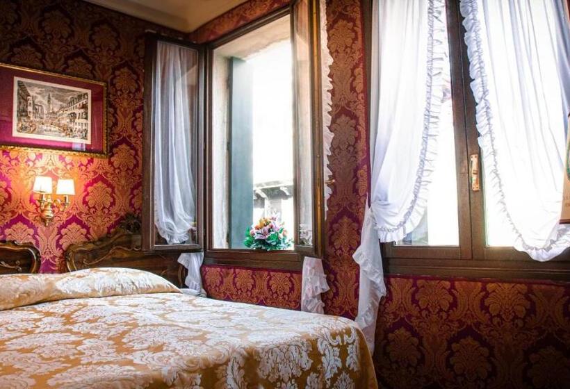 Antica Locanda Sturion Residenza D Epoca