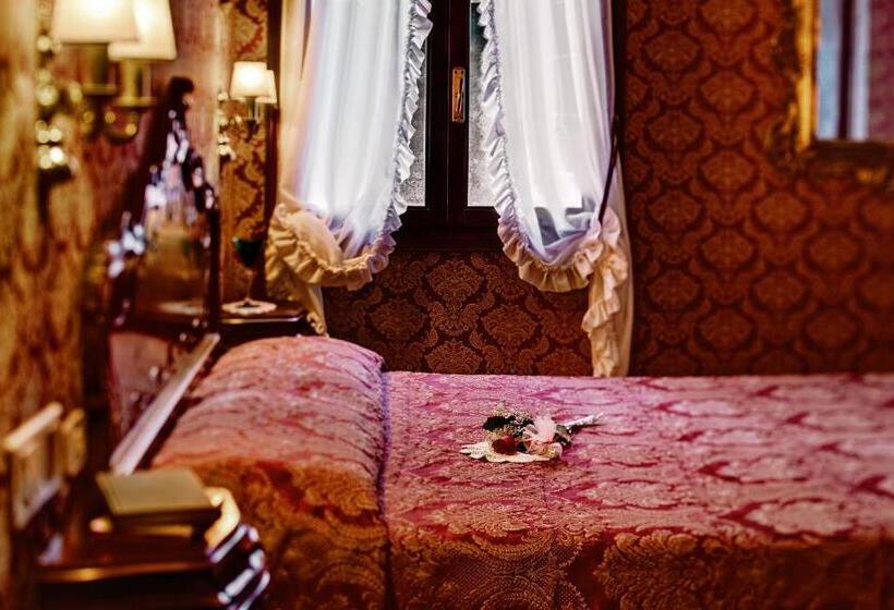 Fotos del hotel Antica Locanda Sturion Residenza D Epoca:  57