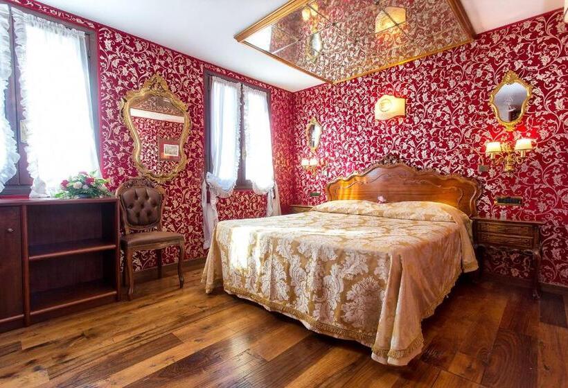 Fotos del hotel Antica Locanda Sturion Residenza D Epoca:  11