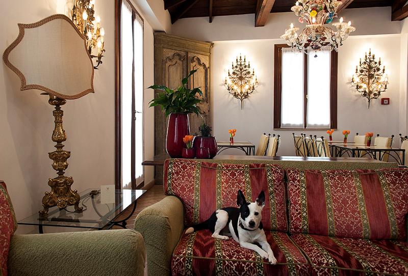 Fotos del hotel Columbia:  8