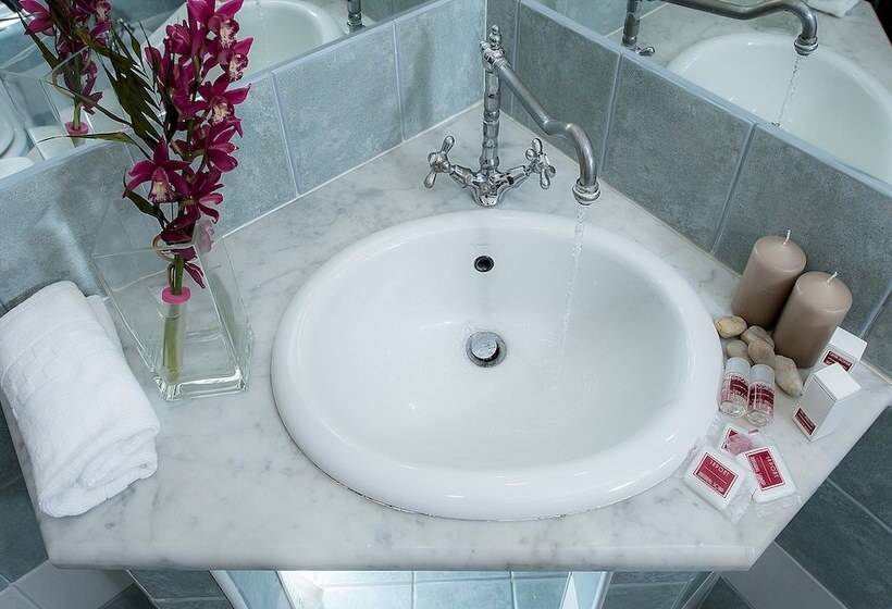 Fotos del hotel Des Artistes:  7