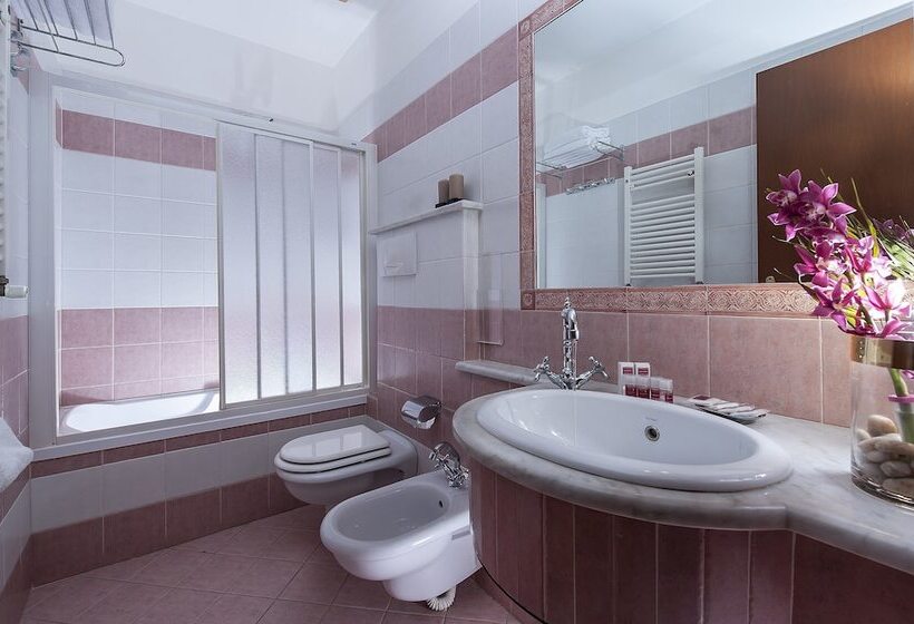 Fotos del hotel Des Artistes:  6