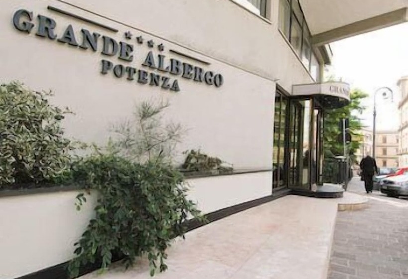 هتل Grande Albergo Potenza